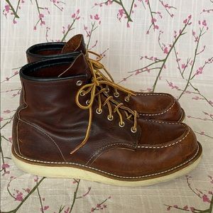 RED WING SHOES 8138 6-inch Classic Moc Boots